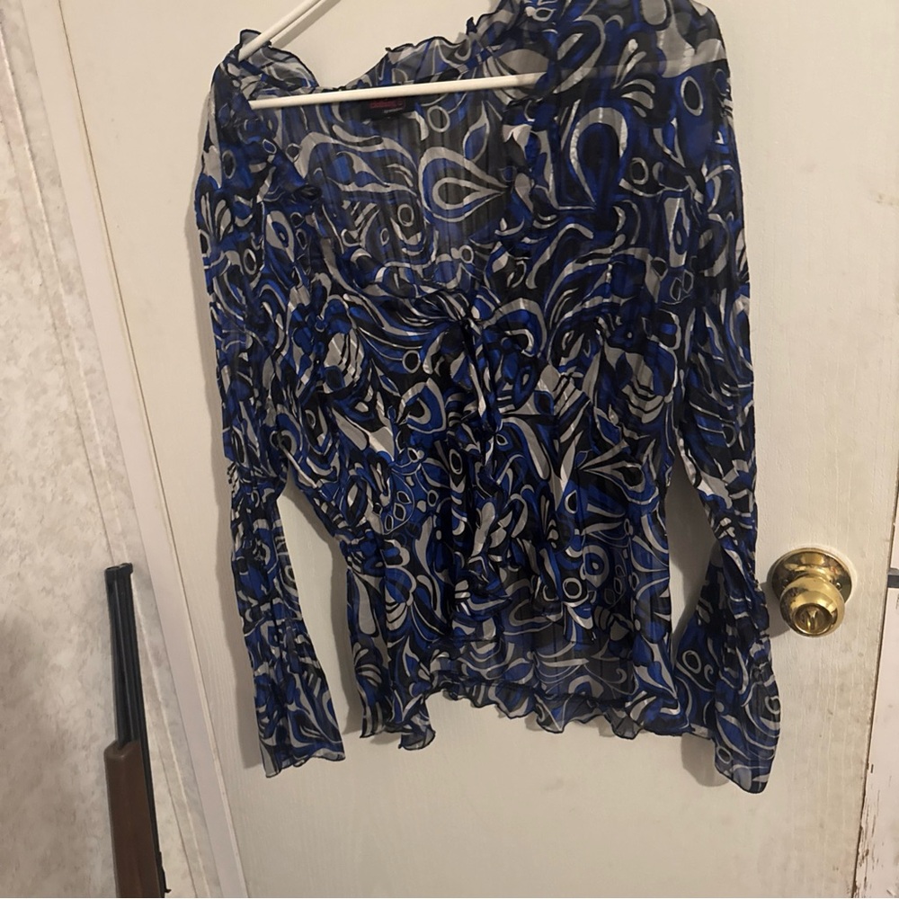 Ladies size XL sheer dressy blouse